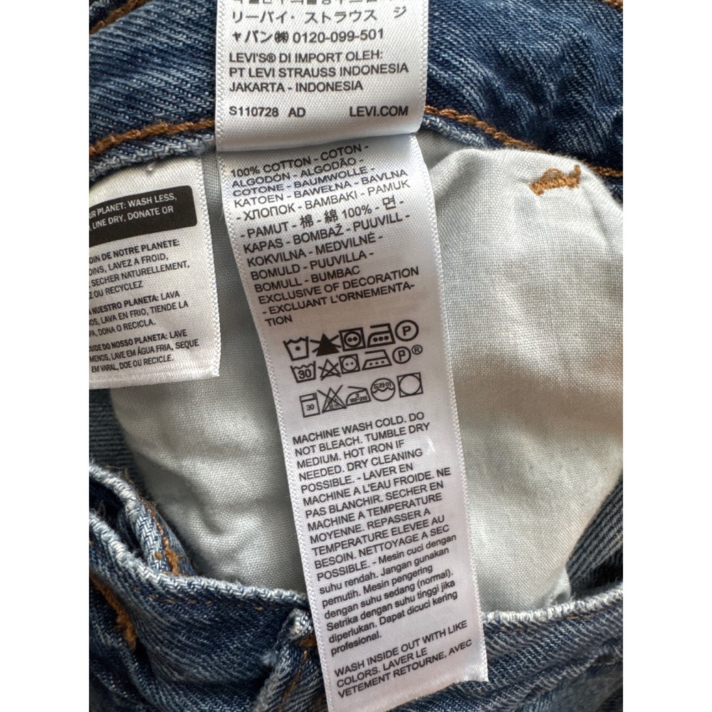 Levi's High Waisted Mom Shorts Medium Wash Denim Blue Size 31 12 A19650045 NEW - Picture 7 of 14